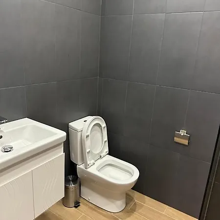 בית הארחה Lux Center *