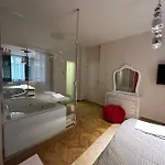 Penzion Lux Center *