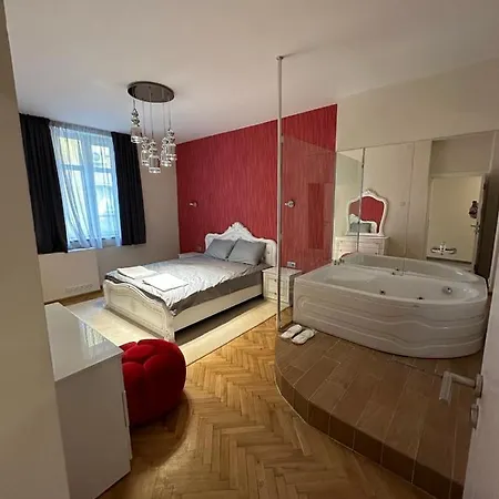 Lux Center * София